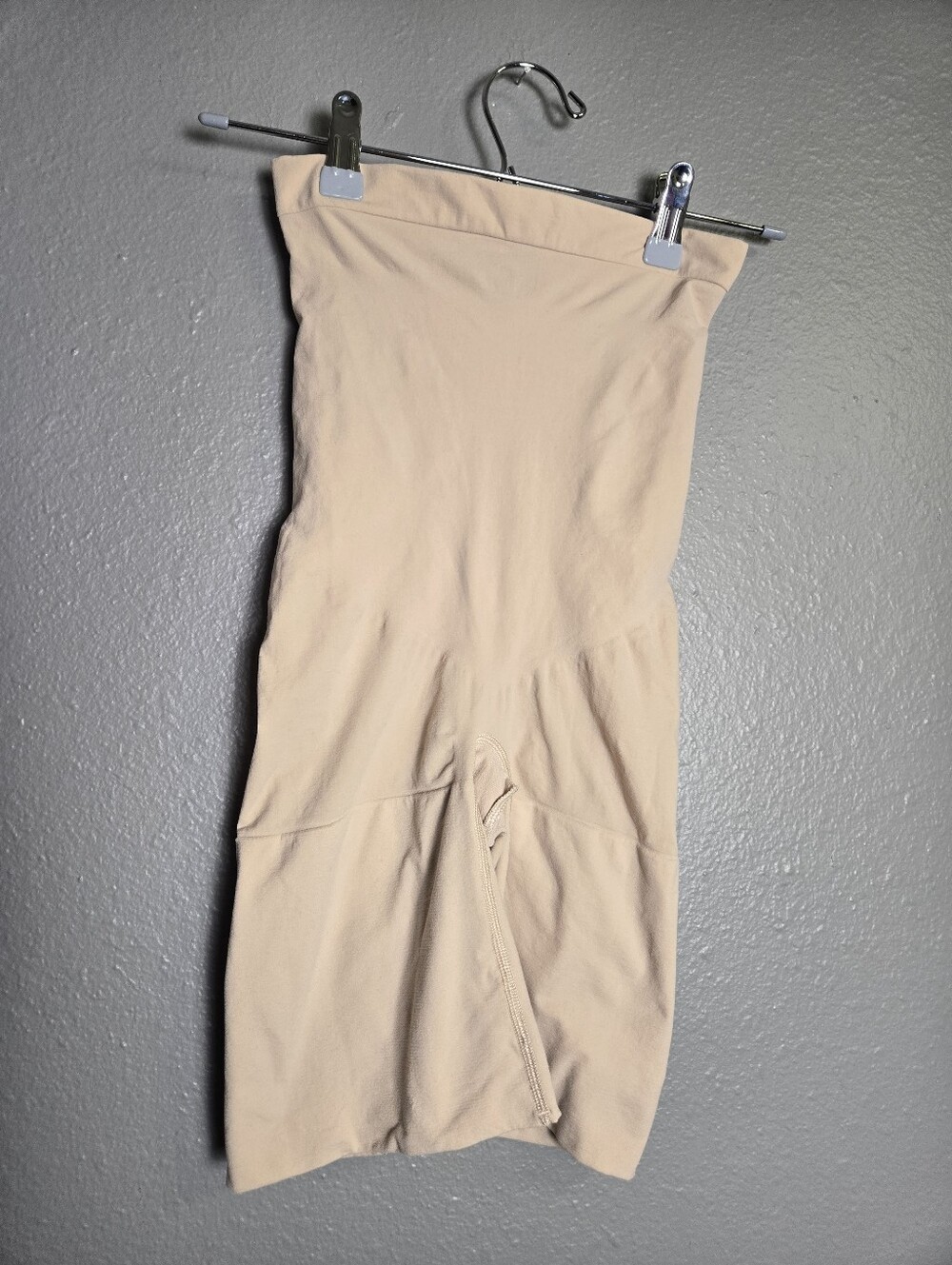 SPANX Power Series Nude High-Waist Mid-Thigh Shapewear Shorts
